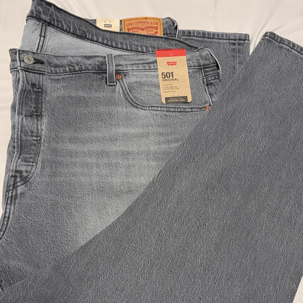 Levi's Women's High Rise Jeans - Gray